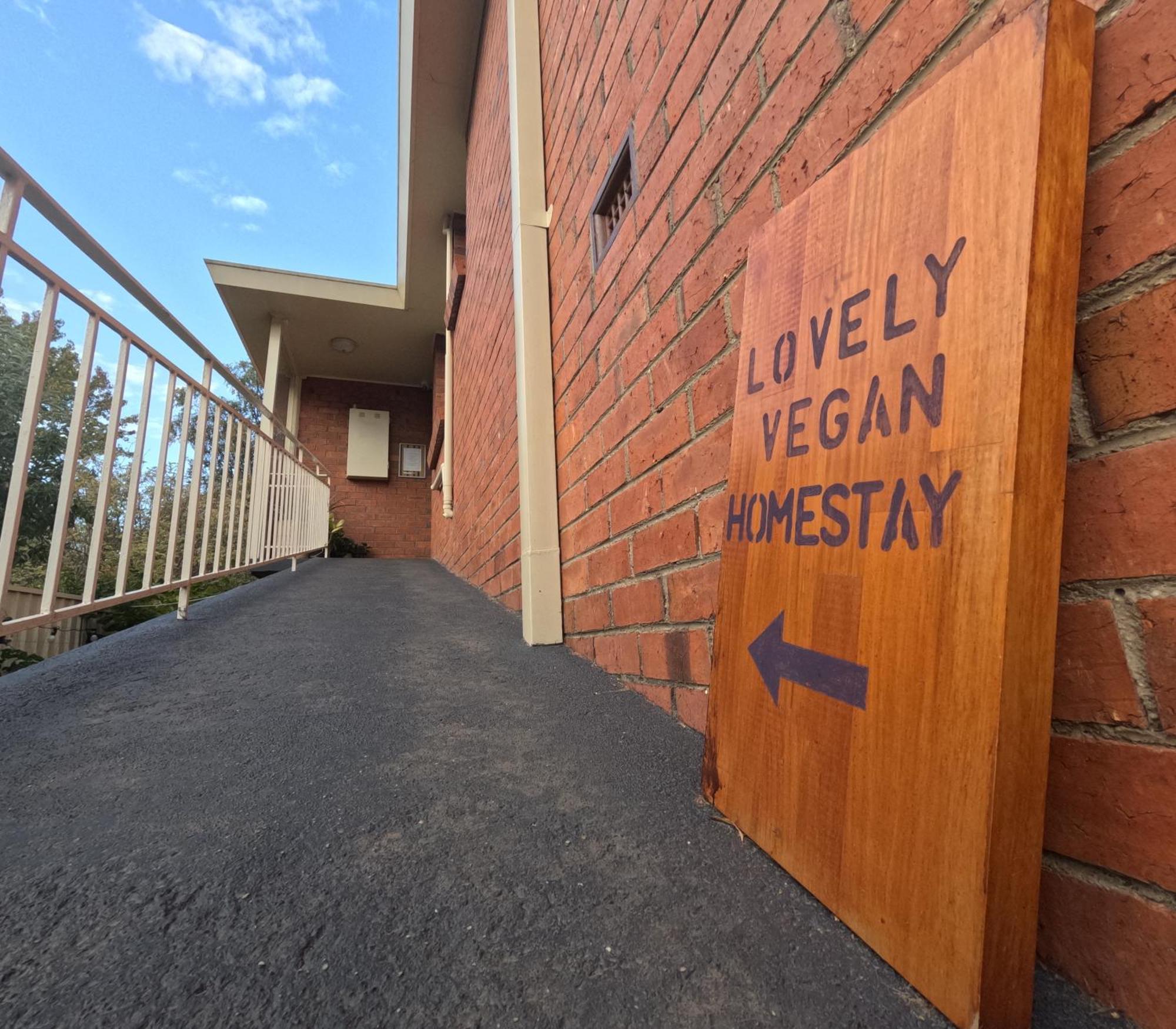 Lovely Budget Vegan Homestay Launceston Eksteriør bilde